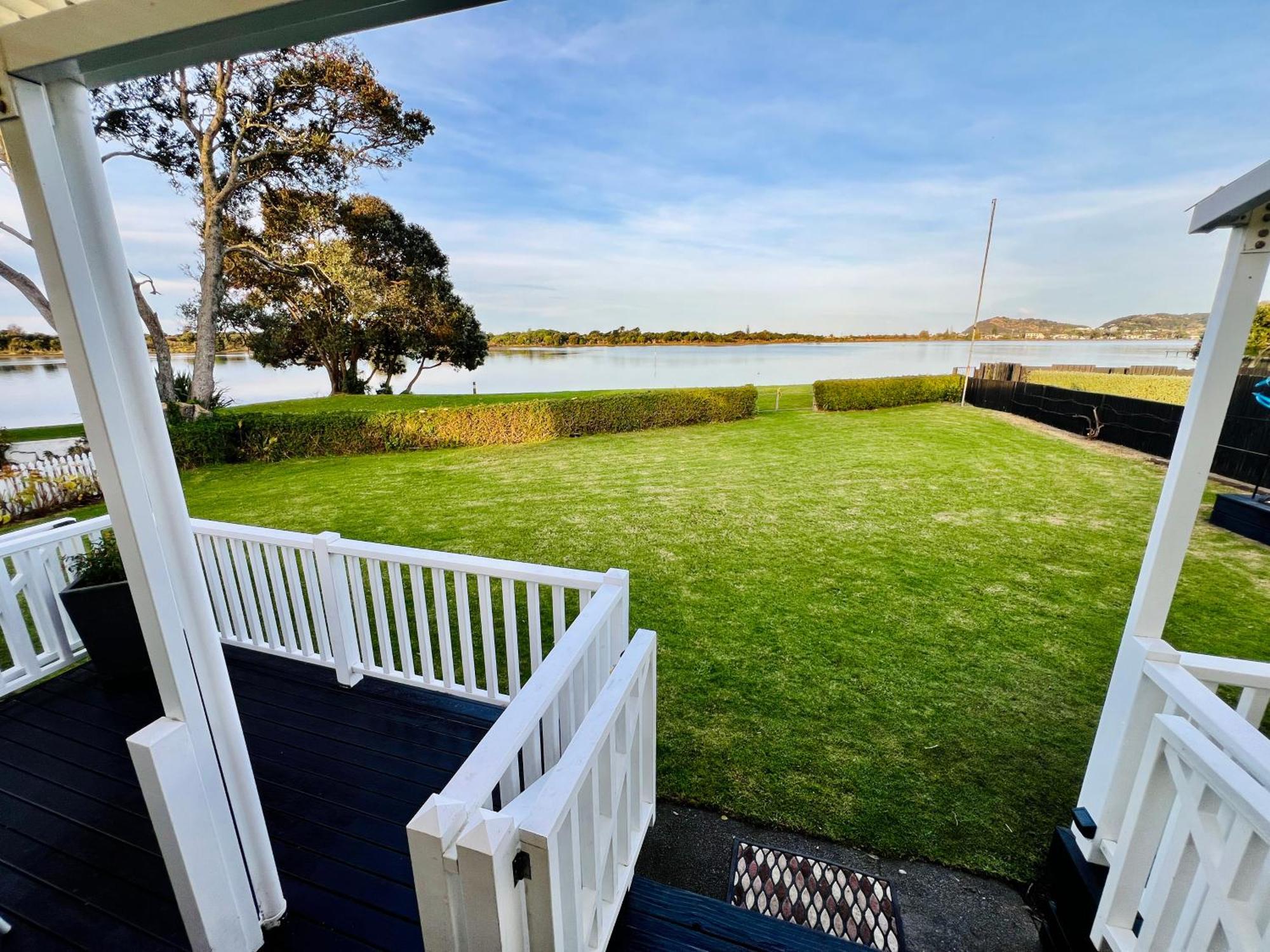 Monarch Cottage On The Estuary Athenree 外观 照片